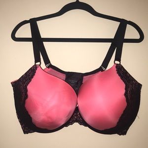 42H Torrid Push-Up Plunge Bra! ONLY WORN ONCE !